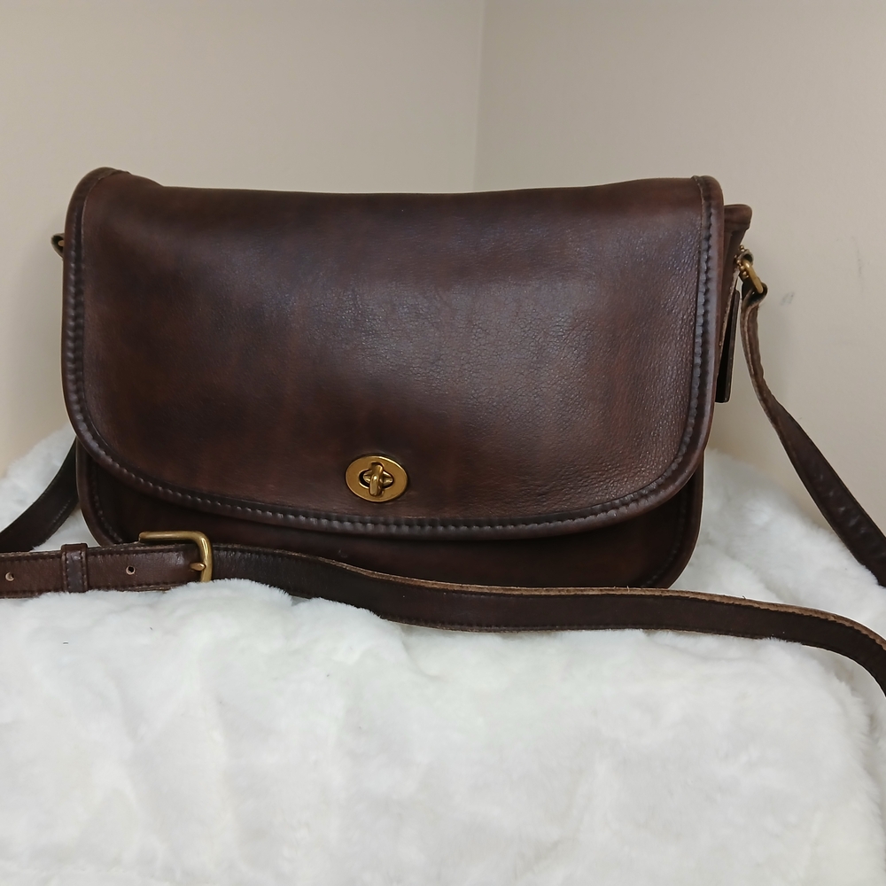 VINTAGE Coach Brown Leather Cow Hide Crossbody Bag